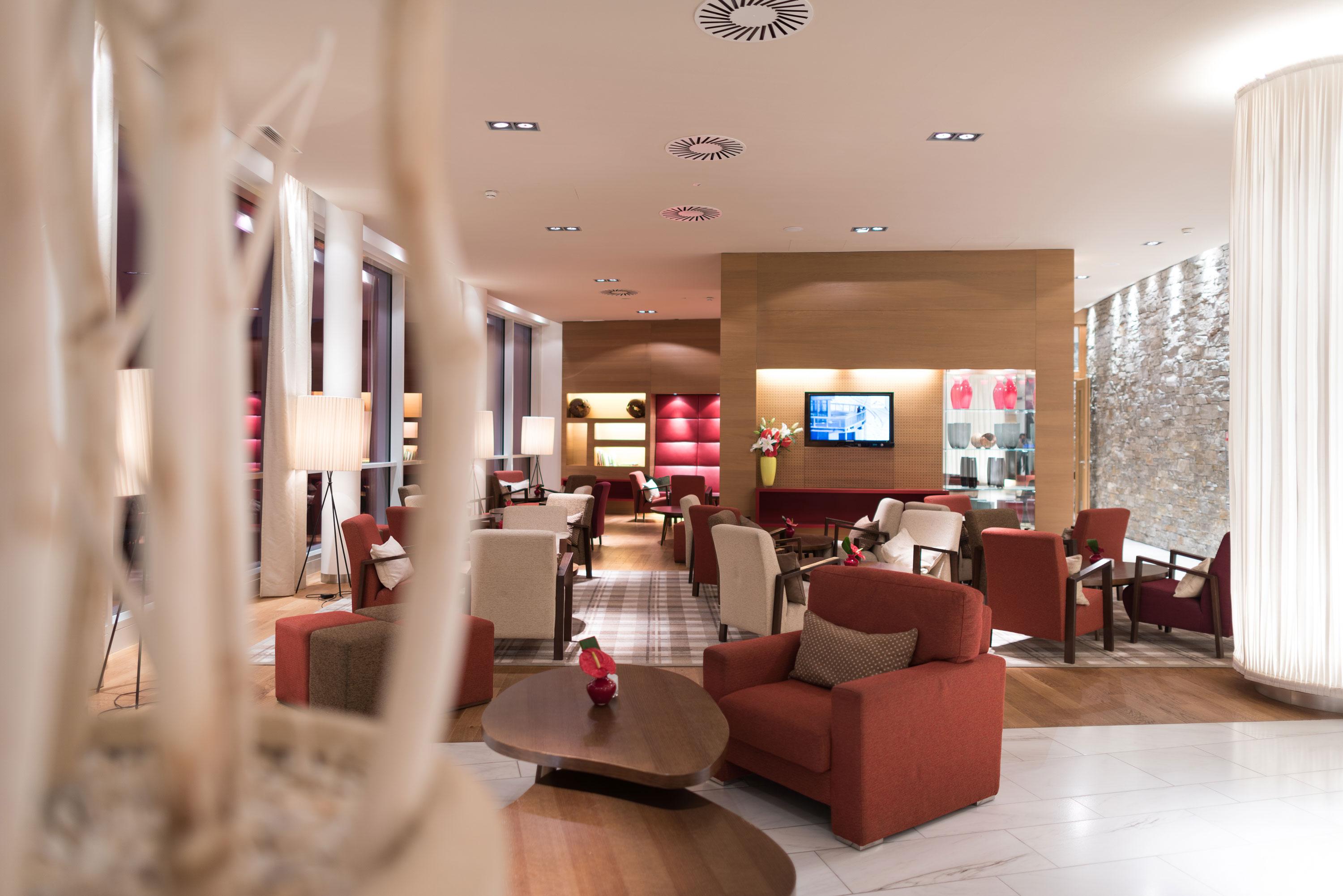 Tauern Spa Hotel & Therme Kaprun Exterior foto