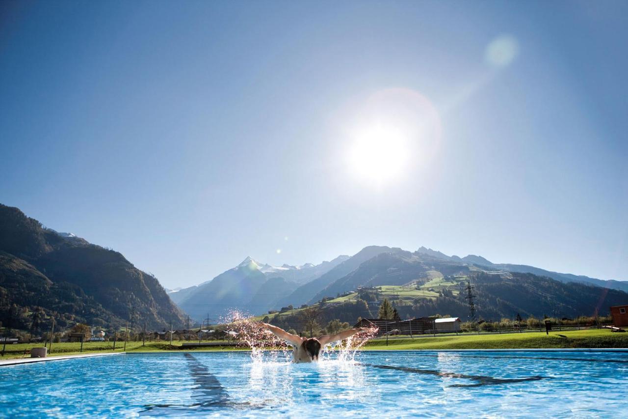 Tauern Spa Hotel & Therme Kaprun Exterior foto